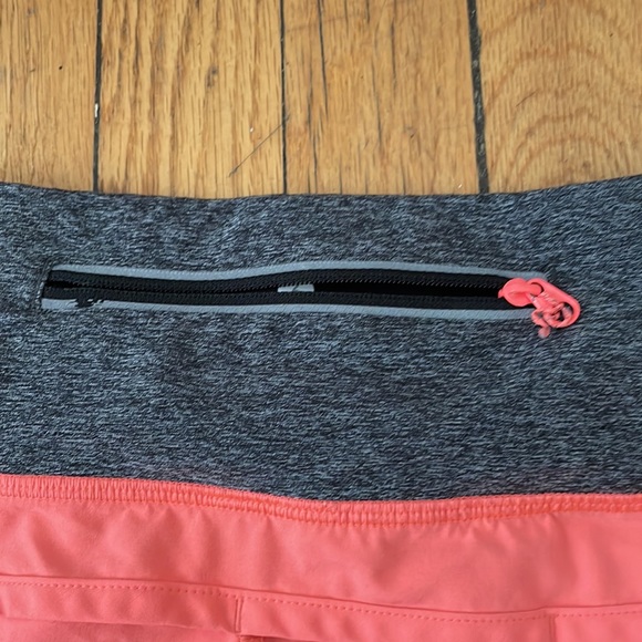 Lululemon Speed up Shorts, a little more orange IRL, 2.5 inseam/vintage - Picture 3 of 3